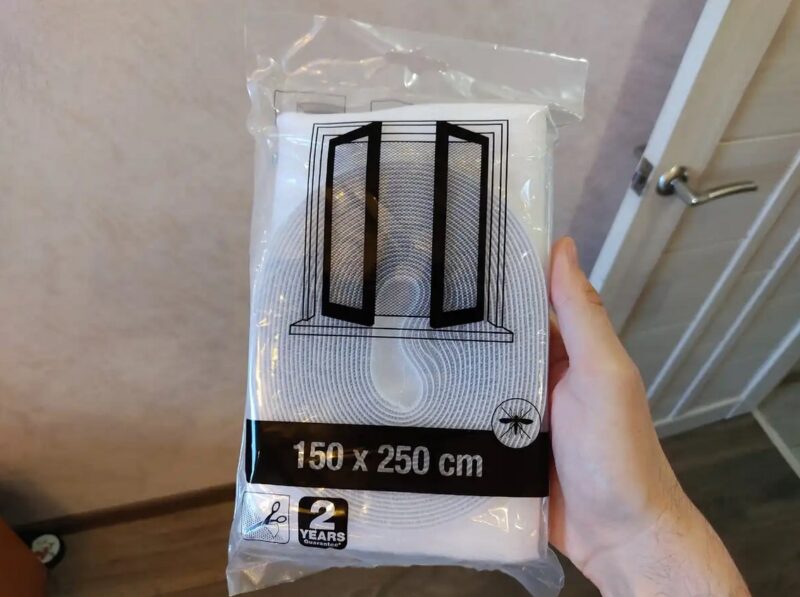 Nauczyłem się montować moskitierę (bez ramy) na dowolnym oknie z plastiku