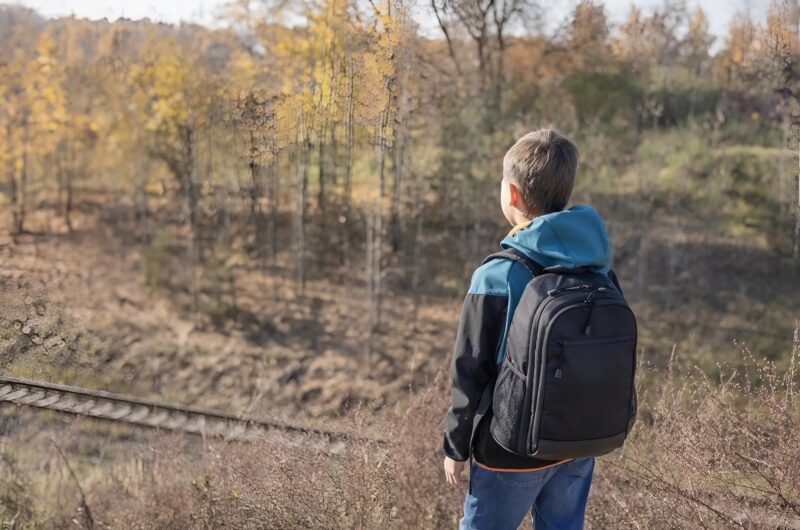 Znalazłam pieluchy w plecaku mojego 14-letniego syna i postanowiłam śledzić go po szkole